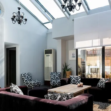 Apartment Sinanis *